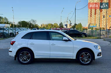 Позашляховик / Кросовер Audi Q5 2012 в 