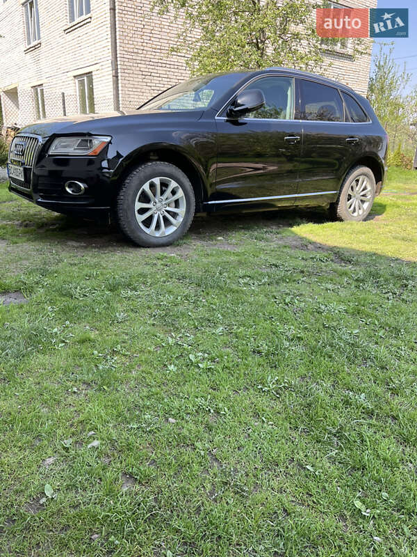 Внедорожник / Кроссовер Audi Q5 2015 в Городке
