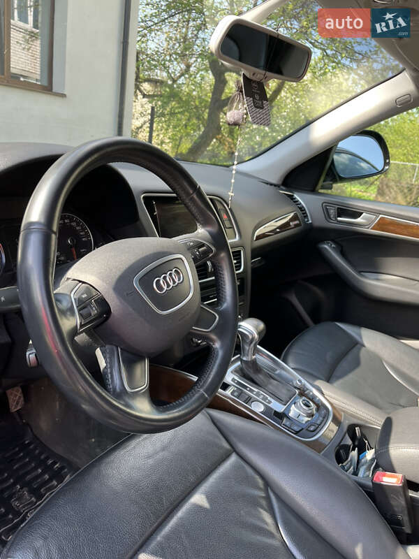 Внедорожник / Кроссовер Audi Q5 2015 в Городке