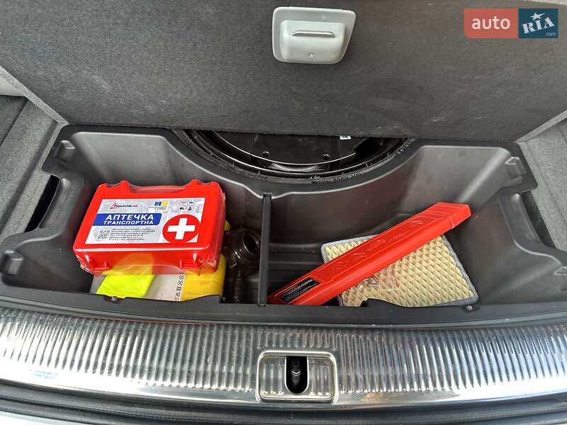 Внедорожник / Кроссовер Audi Q5 2014 в Дрогобыче фото 43 Внедорожник / Кроссовер Audi Q5 2014 в Дрогобыче