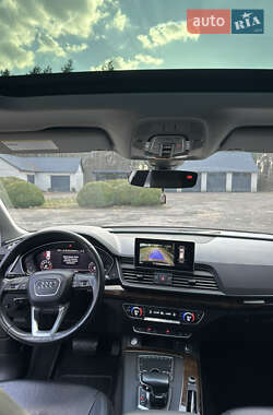 Внедорожник / Кроссовер Audi Q5 2018 в 