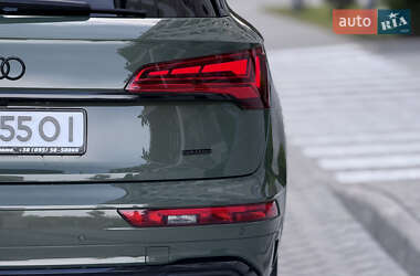Позашляховик / Кросовер Audi Q5 2021 в 