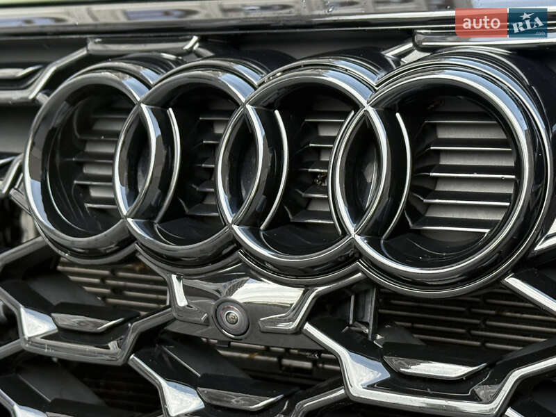 Внедорожник / Кроссовер Audi Q5 2021 в Одессе