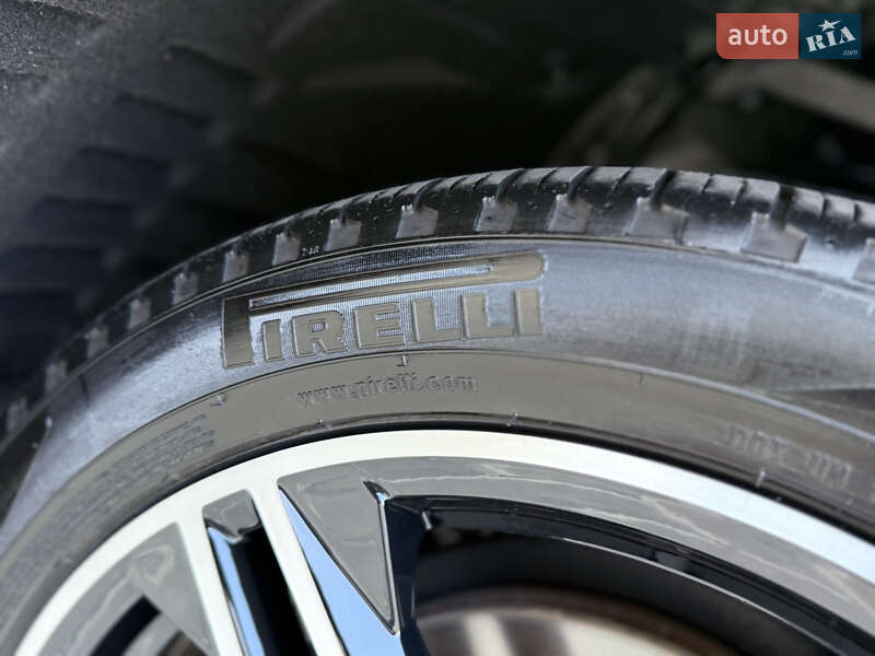 Внедорожник / Кроссовер Audi Q5 2021 в Одессе