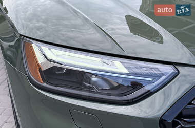 Позашляховик / Кросовер Audi Q5 2021 в 
