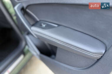Позашляховик / Кросовер Audi Q5 2021 в 