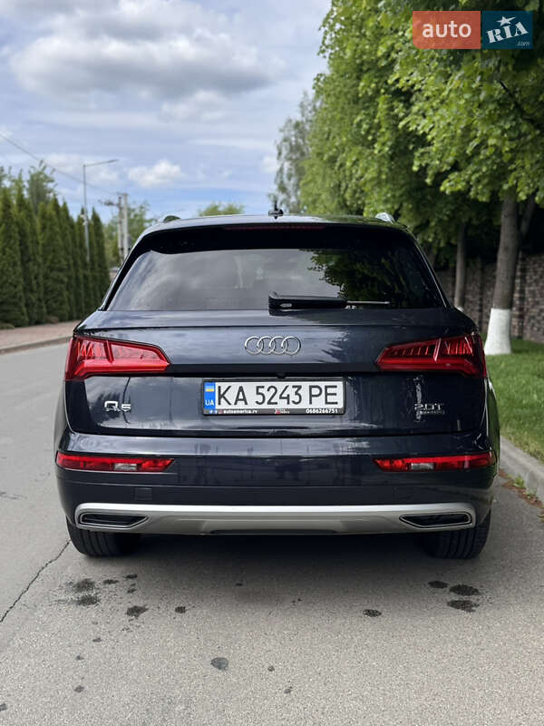 Позашляховик / Кросовер Audi Q5 2017 в Києві