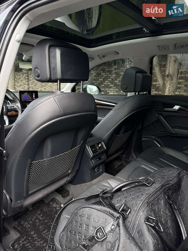 Позашляховик / Кросовер Audi Q5 2017 в Києві