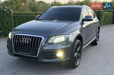 Внедорожник / Кроссовер Audi Q5 2010 в Запорожье