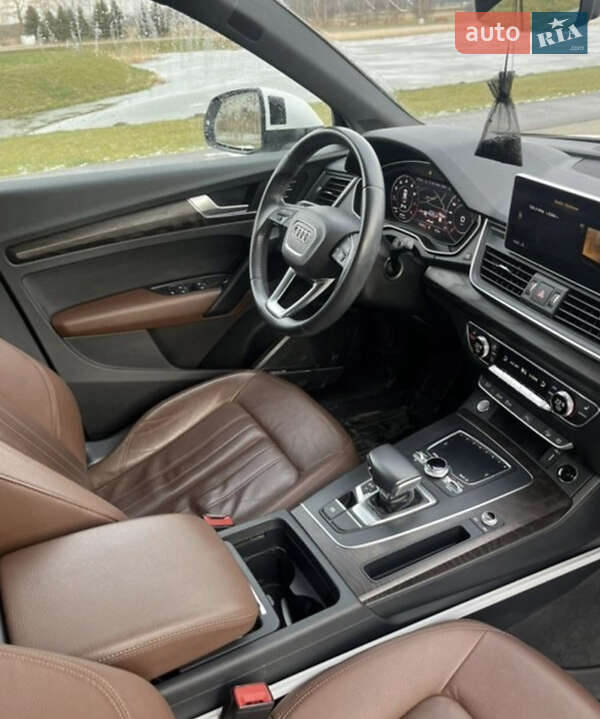 Внедорожник / Кроссовер Audi Q5 2017 в Золочеве
