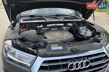 Позашляховик / Кросовер Audi Q5 2017 в 