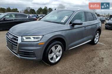 Внедорожник / Кроссовер Audi Q5 2018 в 