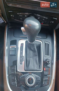 Внедорожник / Кроссовер Audi Q5 2010 в 