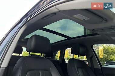 Позашляховик / Кросовер Audi Q5 2017 в 