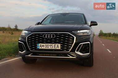 Позашляховик / Кросовер Audi Q5 2021 в 