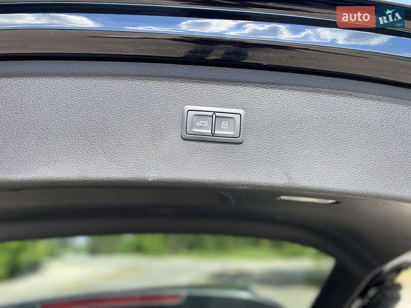 Внедорожник / Кроссовер Audi Q5 2018 в Днепре