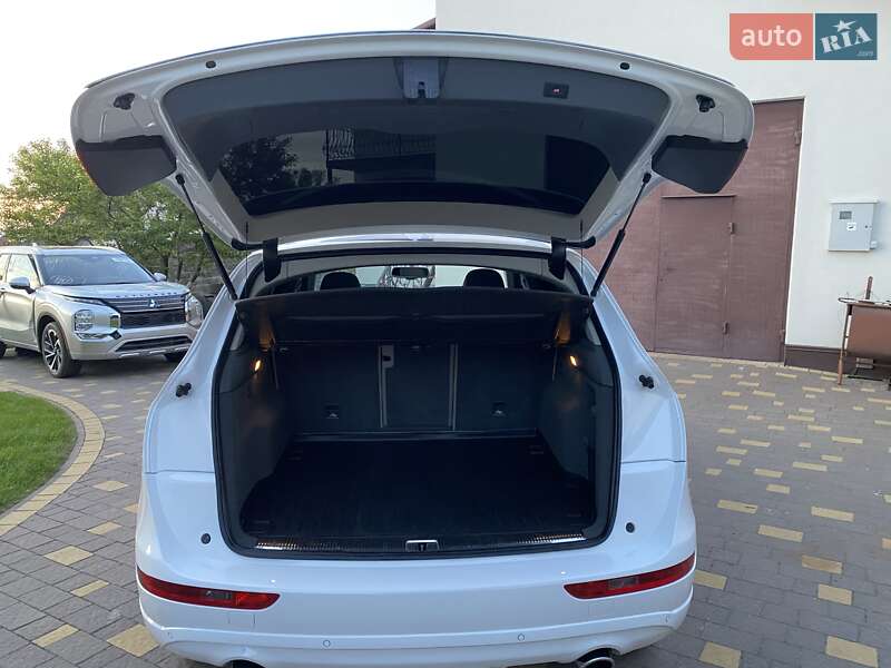 Позашляховик / Кросовер Audi Q5 2015 в Рівному