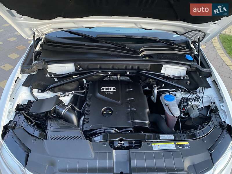 Позашляховик / Кросовер Audi Q5 2015 в Рівному