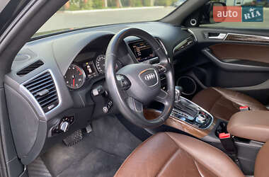 Внедорожник / Кроссовер Audi Q5 2015 в 