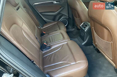 Внедорожник / Кроссовер Audi Q5 2015 в 