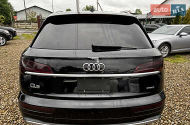 Позашляховик / Кросовер Audi Q5 2020 в 