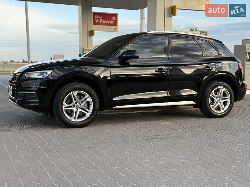 Внедорожник / Кроссовер Audi Q5 2017 в Киеве
