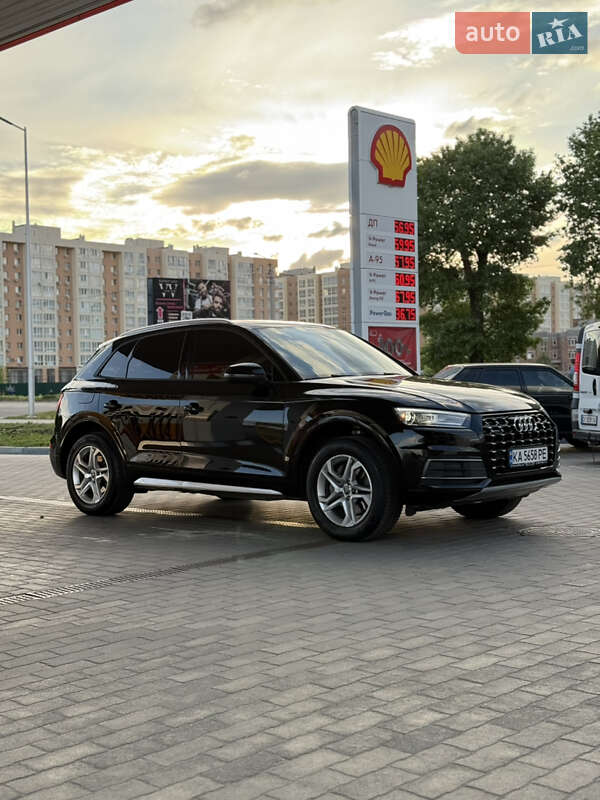 Внедорожник / Кроссовер Audi Q5 2017 в Киеве