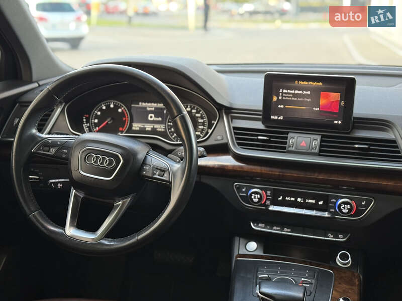 Внедорожник / Кроссовер Audi Q5 2017 в Киеве