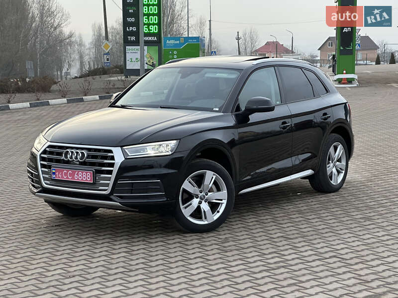 Позашляховик / Кросовер Audi Q5 2018 в 