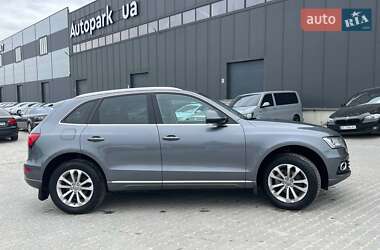 Внедорожник / Кроссовер Audi Q5 2016 в 