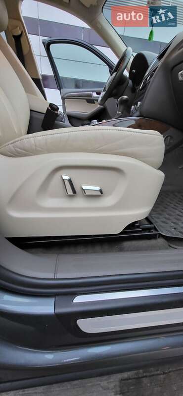 Внедорожник / Кроссовер Audi Q5 2013 в Вараше