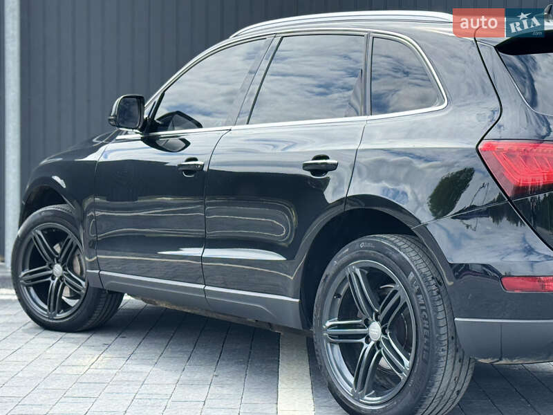 Позашляховик / Кросовер Audi Q5 2016 в Самборі