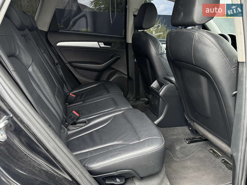 Позашляховик / Кросовер Audi Q5 2016 в Самборі