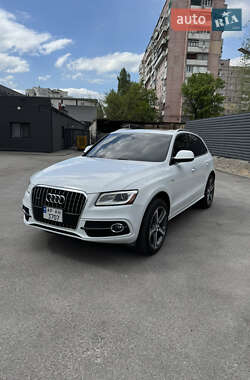 Внедорожник / Кроссовер Audi Q5 2015 в 