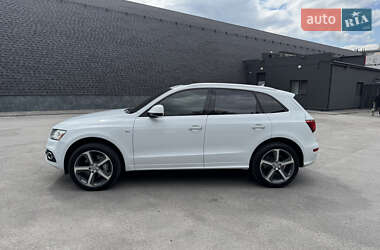 Внедорожник / Кроссовер Audi Q5 2015 в 