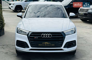 Внедорожник / Кроссовер Audi Q5 2018 в 