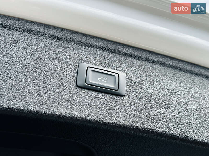 Внедорожник / Кроссовер Audi Q5 2018 в Харькове