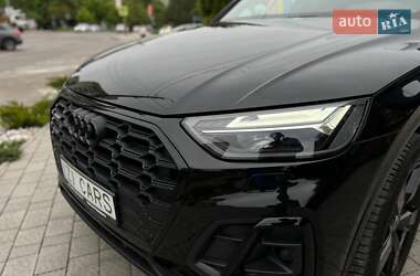 Внедорожник / Кроссовер Audi Q5 2022 в 