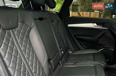 Внедорожник / Кроссовер Audi Q5 2022 в 