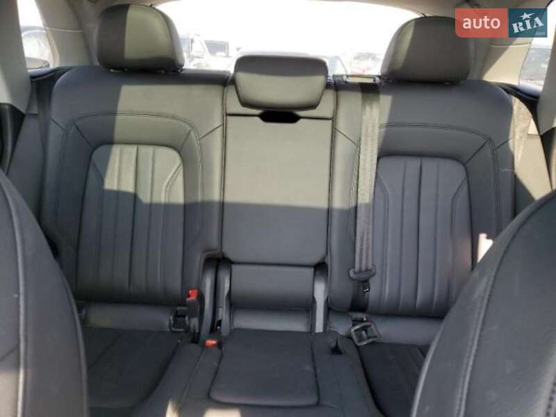 Позашляховик / Кросовер Audi Q5 2020 в Богуславі