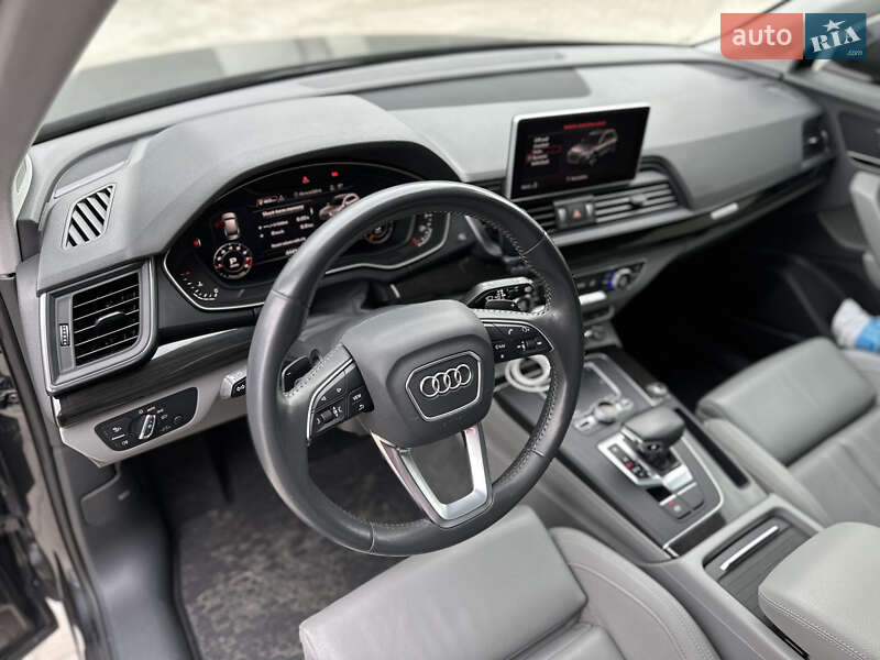 Внедорожник / Кроссовер Audi Q5 2019 в Львове