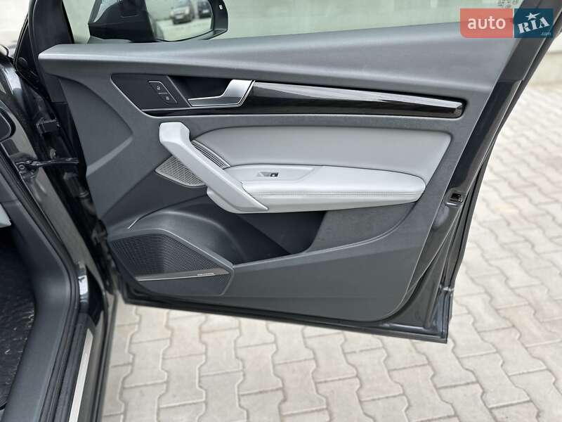 Внедорожник / Кроссовер Audi Q5 2019 в Львове
