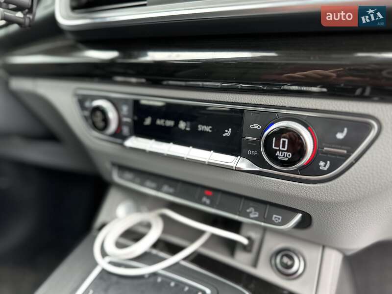 Внедорожник / Кроссовер Audi Q5 2019 в Львове