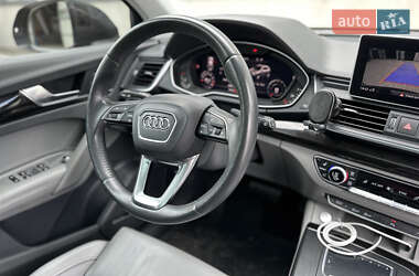 Внедорожник / Кроссовер Audi Q5 2019 в 