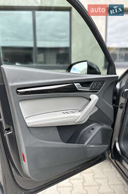 Внедорожник / Кроссовер Audi Q5 2019 в 