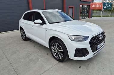Внедорожник / Кроссовер Audi Q5 2022 в 
