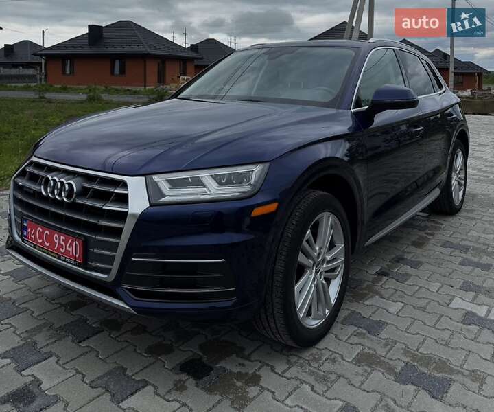 Позашляховик / Кросовер Audi Q5 2017 в Рівному