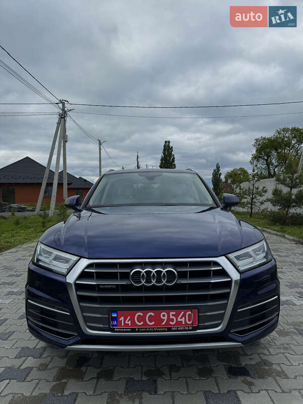 Позашляховик / Кросовер Audi Q5 2017 в Рівному