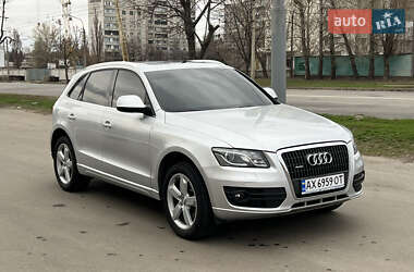 Внедорожник / Кроссовер Audi Q5 2011 в 