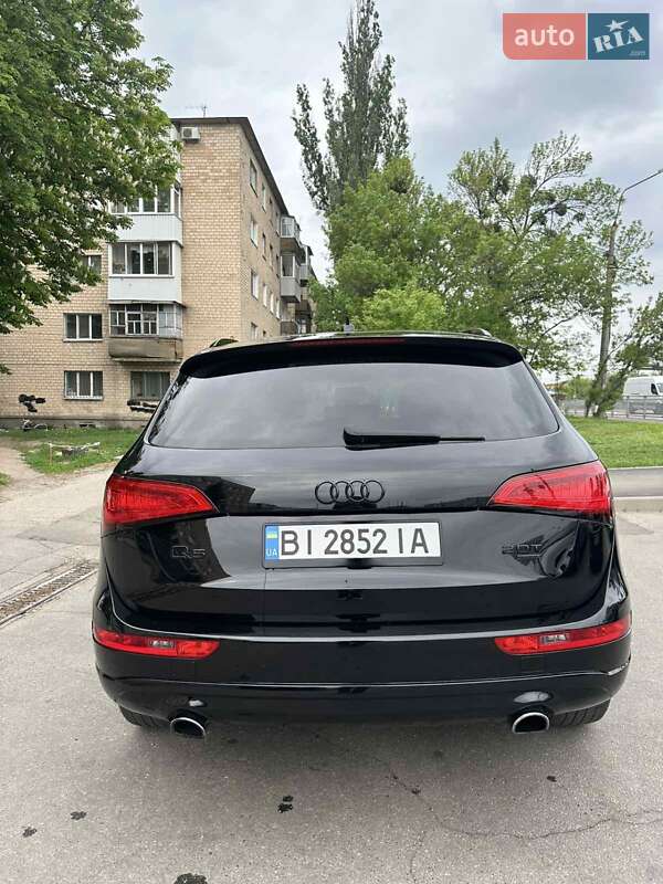 Внедорожник / Кроссовер Audi Q5 2014 в Полтаве